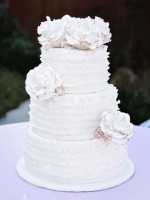 Topsy-Turvy-Cakes-wedding-fondant-ruffles-vintage-roses